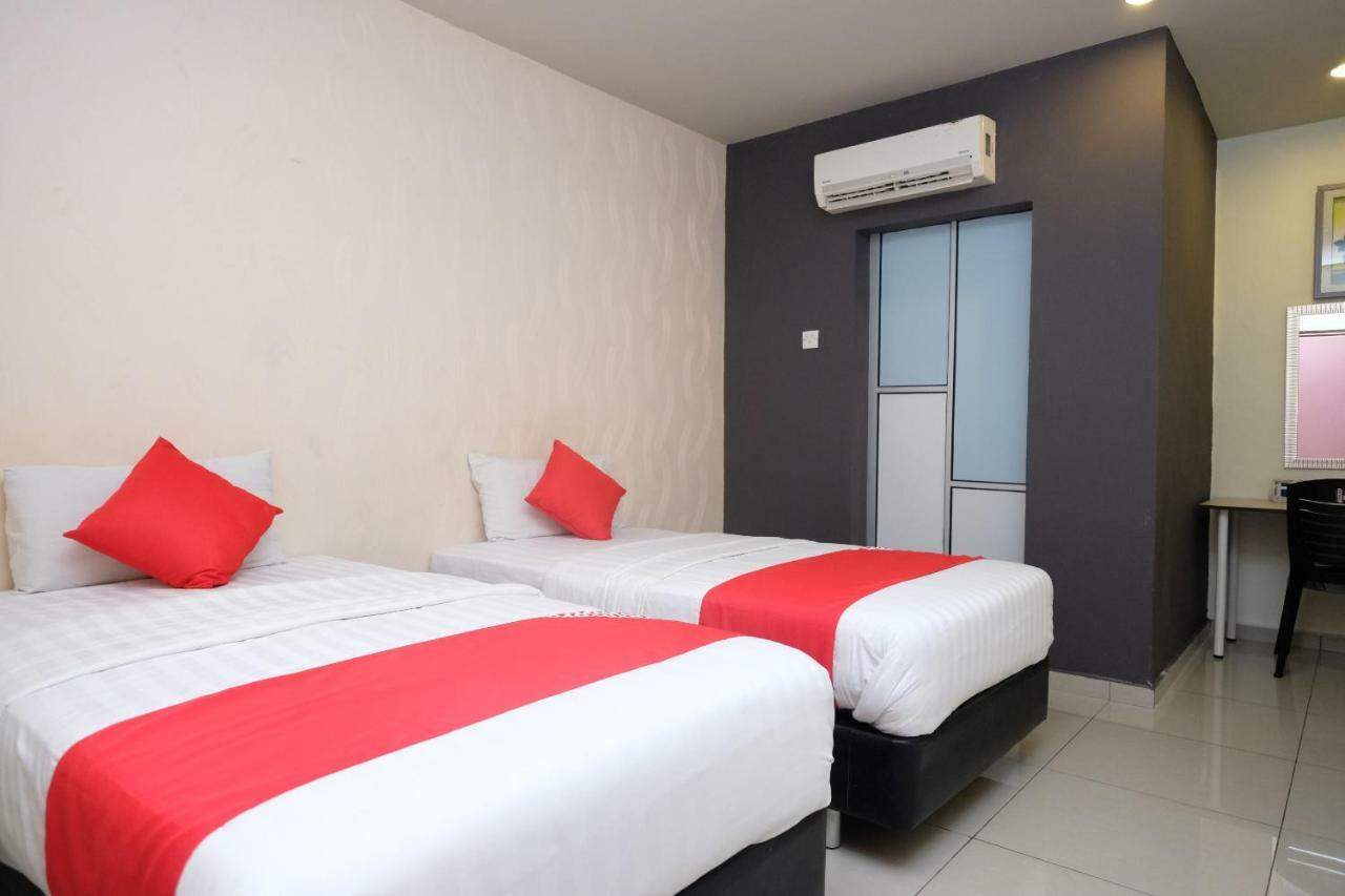 Hotel De' Tees, Masai Utama 파시르구당 외부 사진