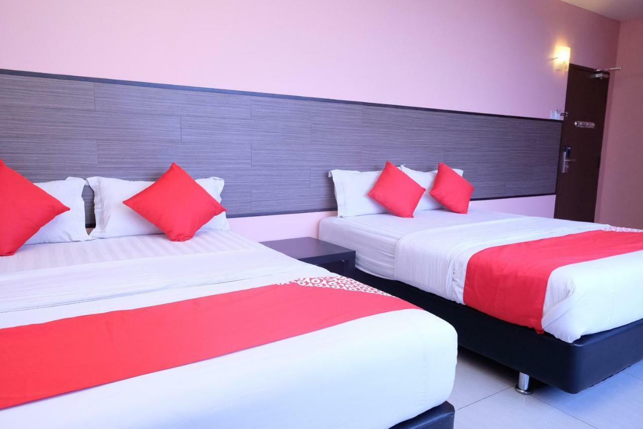 Hotel De' Tees, Masai Utama 파시르구당 외부 사진